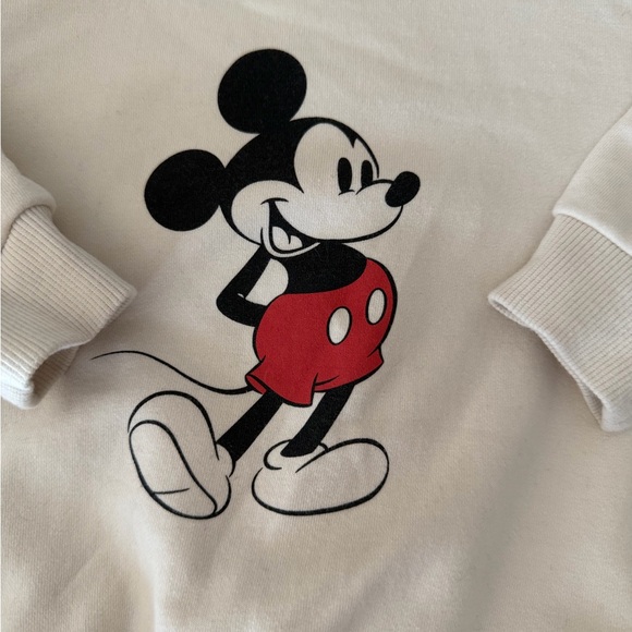 Uniqlo Kids Cream Mickey Mouse Sweatshirt - Picture 3 of 6